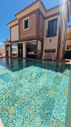 Villa Deluxe Nerja SilHouse
